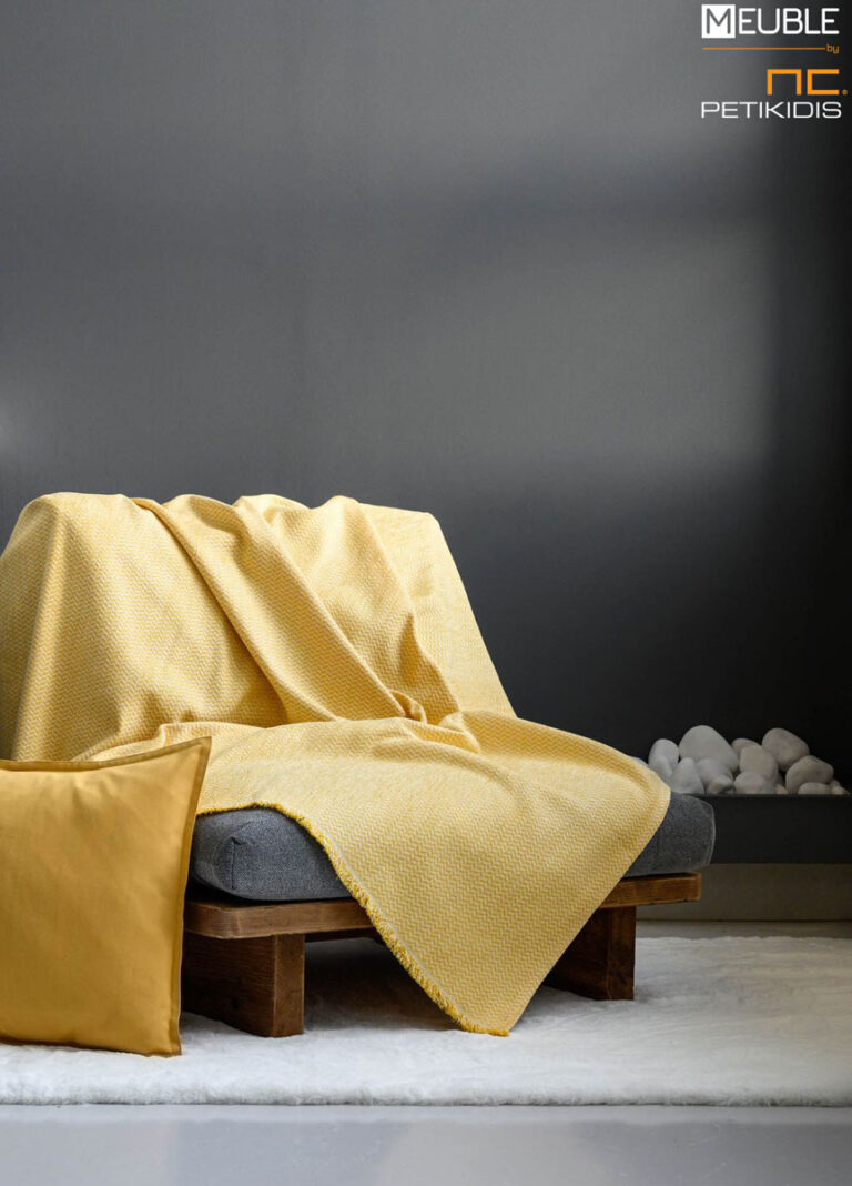 Ριχτάρι Free 2497532 Χρώμα Yellow Μία συλλογή υπέροχης ποιότητας σε chenille ύφανση, που προσφέρει σταθερή εφαρμογή καθώς και μια μεγάλη ποικιλία χρωμάτων ως ασορτί πρόταση στα ριχτάρια. Διατίθενται σε 3 μεγέθη. a.180x180cm b.180x300cm c.180x240cm Σειρά chenille: 46%acr - 35%cit - 19%pol