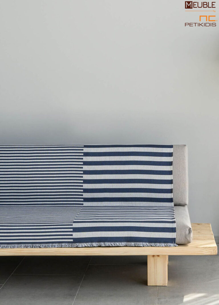 Ριχτάρι Lifestyle 1292421 Χρώμα blue Μία συλλογή με βάση το βαμβάκι, που προσφέρει μια μεγάλη ποικιλία χρωμάτων ως ασορτί πρόταση στα ριχτάρια και είναι διαθέσιμα σε 3 μεγέθη. a.180x180cm b.180x300cm c.180x240cm Σειρά cotton: 75%cot - 25%pol