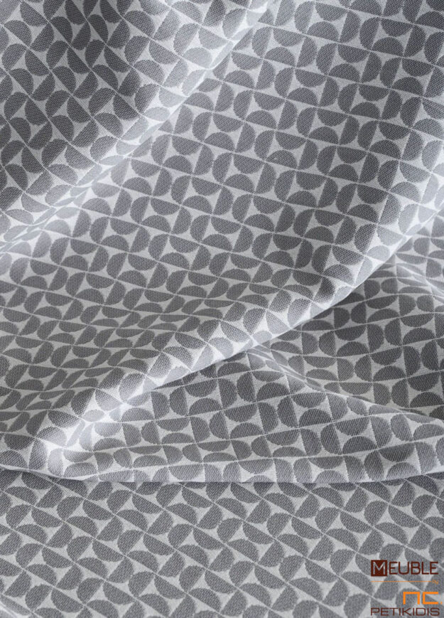 Ριχτάρι Seventies Art.2492437 χρώμα Ice. Μία συλλογή με βάση το βαμβάκι, που προσφέρει μια μεγάλη ποικιλία χρωμάτων ως ασορτί πρόταση στα ριχτάρια και είναι διαθέσιμα σε 3 μεγέθη. a.180x180cm b.180x300cm c.180x240cm Σειρά cotton: 80%cot - 20%pol