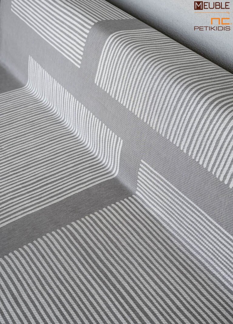 Ριχτάρι SPACES Art.1192418 σε γκρι χρώμα. Μία συλλογή με βάση το βαμβάκι, που προσφέρει μια μεγάλη ποικιλία χρωμάτων ως ασορτί πρόταση στα ριχτάρια και είναι διαθέσιμα σε 3 μεγέθη. a.180x180cm b.180x300cm c.180x240cm Σειρά cotton: 80%cot - 20%pol