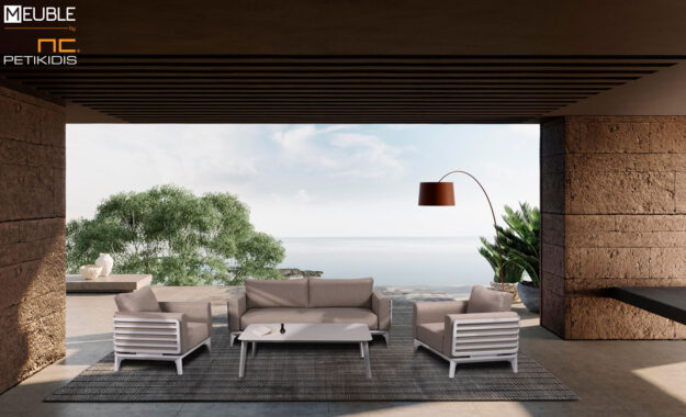 Outdoor σετ σαλονιού Orion. Τριθέσιος καναπές με δύο πολυθρόνες και τραπεζάκι κατασκευασμένα από λευκό σκελετό αλουμινίου και μαξιλάρια με μπεζ ύφασμα αδιάβροχο και αλέκιαστο σε ειδική σύνθεση για να αντέχει όλες τις καιρικές συνθήκες.