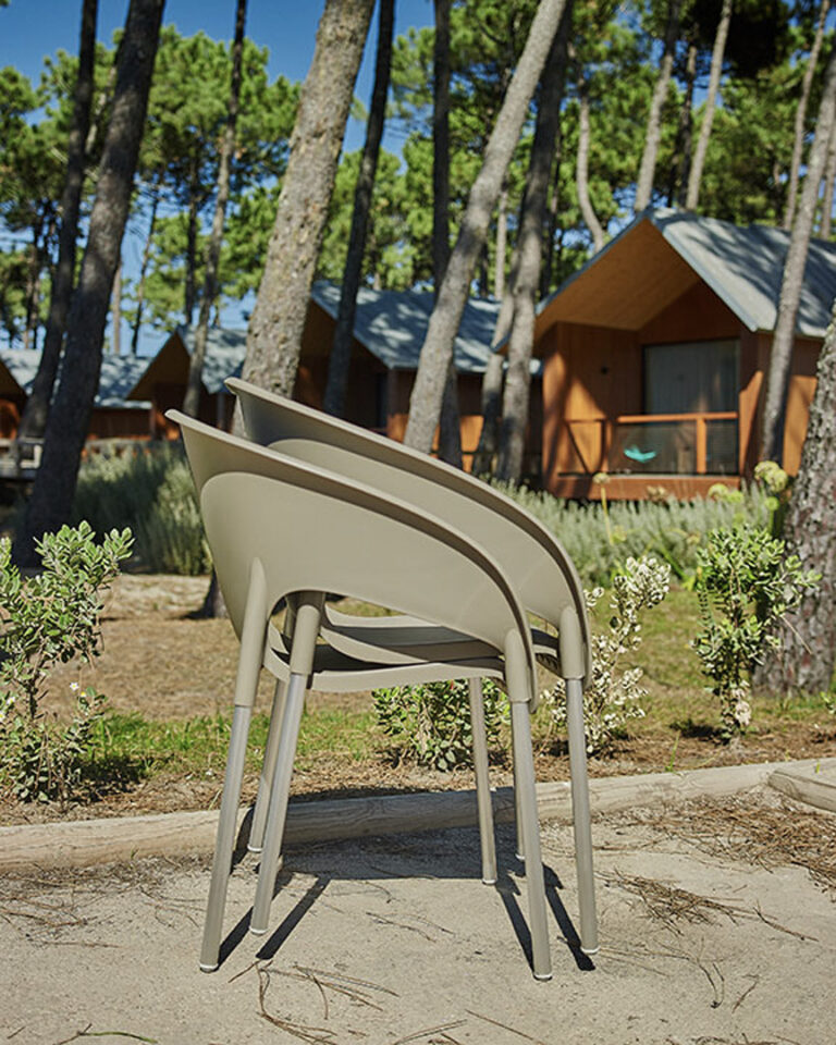 Έπιπλα από Πολυπροπυλένιο